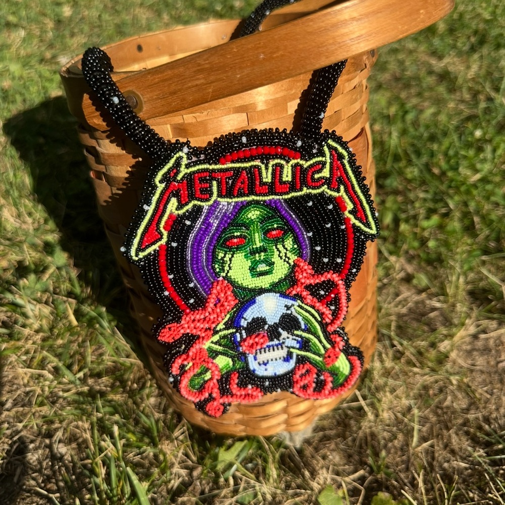 Metallica Beaded Necklace with Multicolor Design